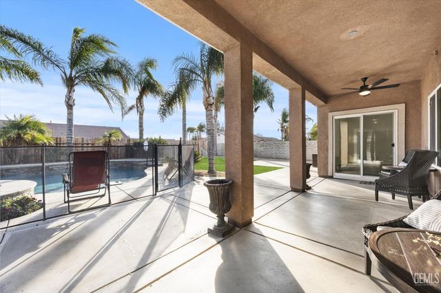 11515 Regarse Drive, Bakersfield, CA 93311