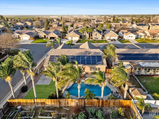 11515 Regarse Drive, Bakersfield, CA 93311