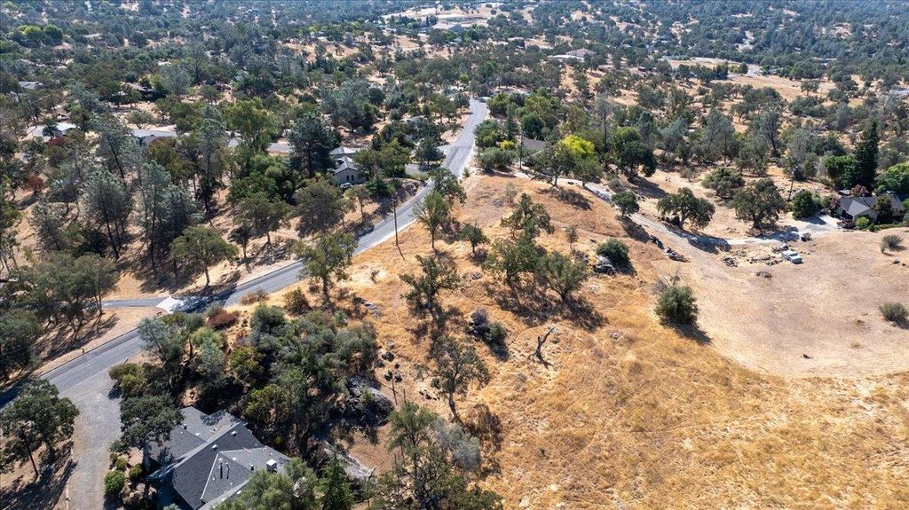 Image 26 of property listing at 0 Crystal Cave Circle, Coarsegold, CA 93614
