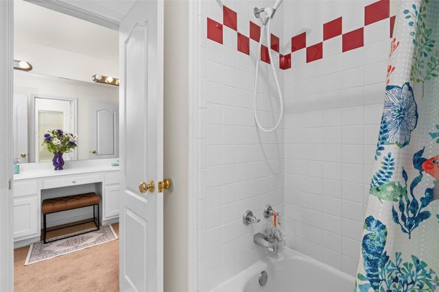 16 Fosters Court, Sugar Land, TX 77479