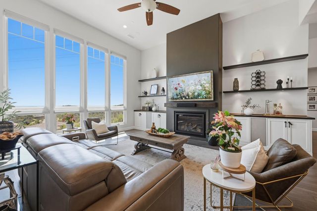 1740 Margaret Ct, Auburn, CA 95603
