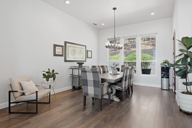 1740 Margaret Ct, Auburn, CA 95603