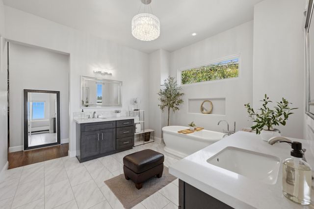 1740 Margaret Ct, Auburn, CA 95603