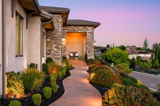 1740 Margaret Ct, Auburn, CA 95603