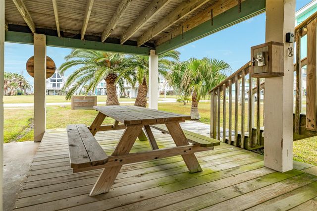 16725 Captain Bligh Road, Jamaica Beach, TX 77554