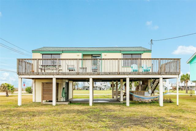 16725 Captain Bligh Road, Jamaica Beach, TX 77554