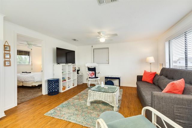 16725 Captain Bligh Road, Jamaica Beach, TX 77554