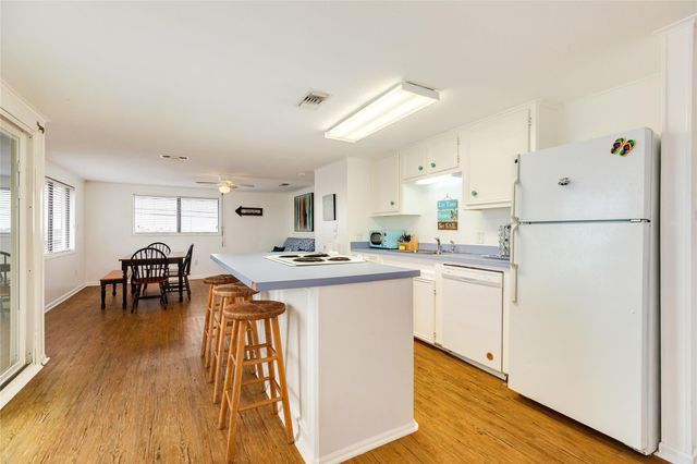 16725 Captain Bligh Road, Jamaica Beach, TX 77554