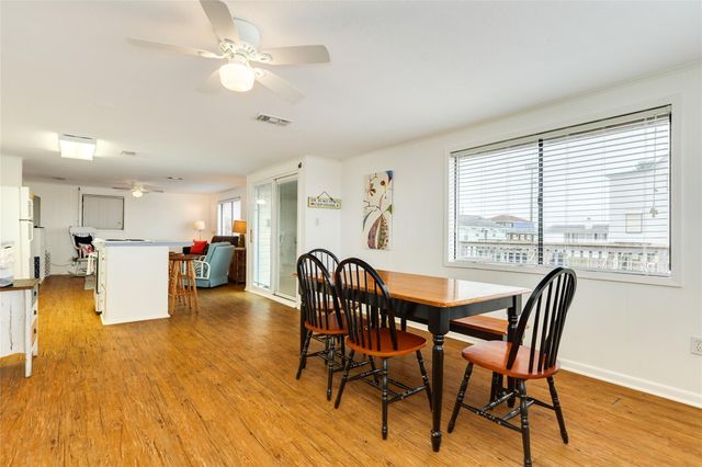 16725 Captain Bligh Road, Jamaica Beach, TX 77554