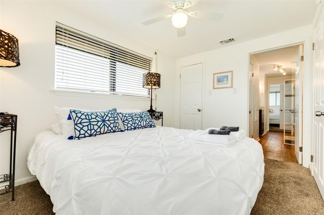 16725 Captain Bligh Road, Jamaica Beach, TX 77554