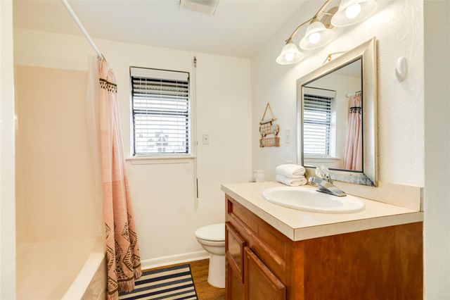 16725 Captain Bligh Road, Jamaica Beach, TX 77554