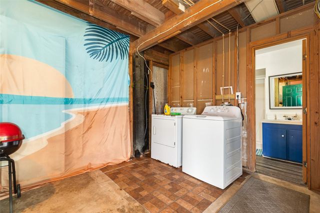 16725 Captain Bligh Road, Jamaica Beach, TX 77554