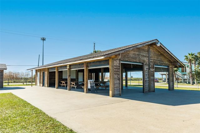 16725 Captain Bligh Road, Jamaica Beach, TX 77554