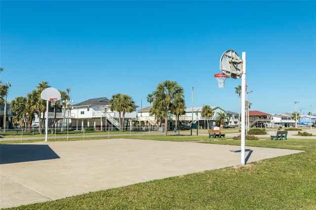 16725 Captain Bligh Road, Jamaica Beach, TX 77554