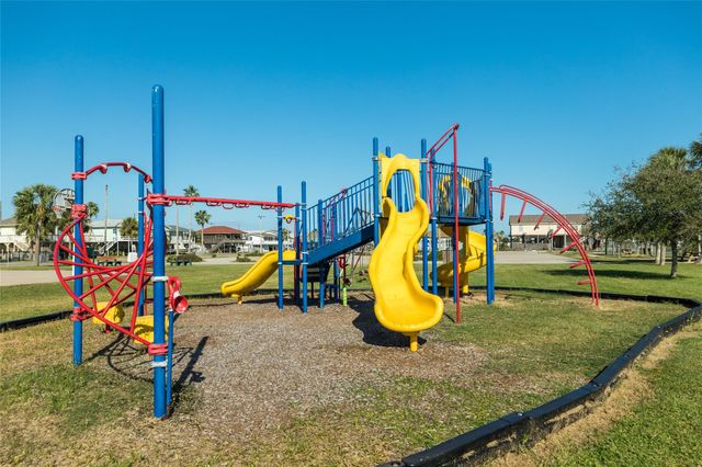 16725 Captain Bligh Road, Jamaica Beach, TX 77554