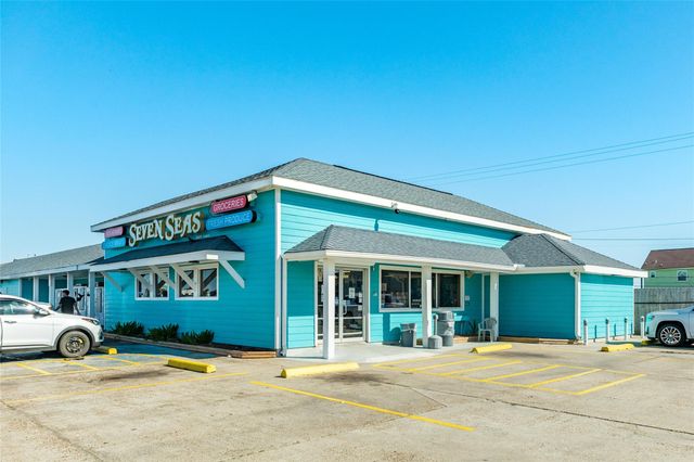 16725 Captain Bligh Road, Jamaica Beach, TX 77554