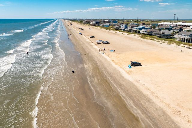 16725 Captain Bligh Road, Jamaica Beach, TX 77554