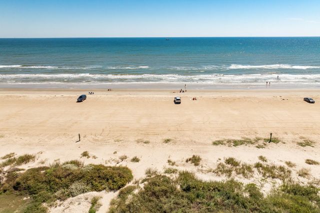 16725 Captain Bligh Road, Jamaica Beach, TX 77554