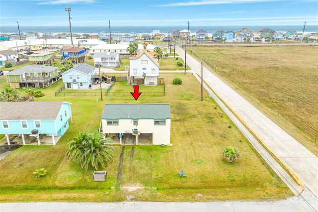 16725 Captain Bligh Road, Jamaica Beach, TX 77554