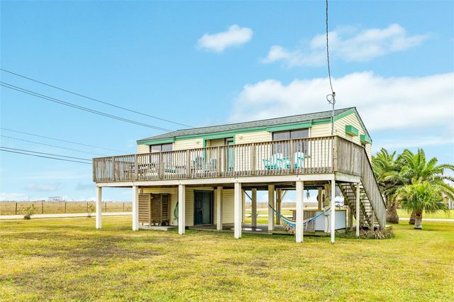 16725 Captain Bligh Road, Jamaica Beach, TX 77554