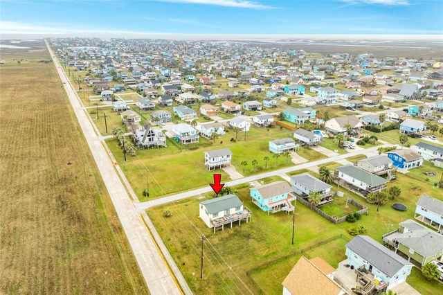 16725 Captain Bligh Road, Jamaica Beach, TX 77554
