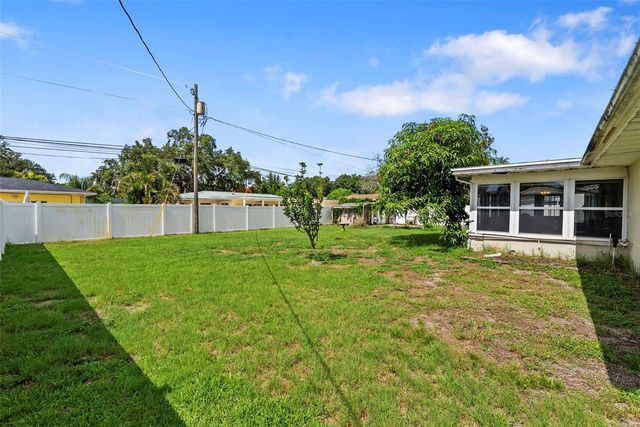 1831 OAK LAKE DRIVE, Clearwater, FL 33764