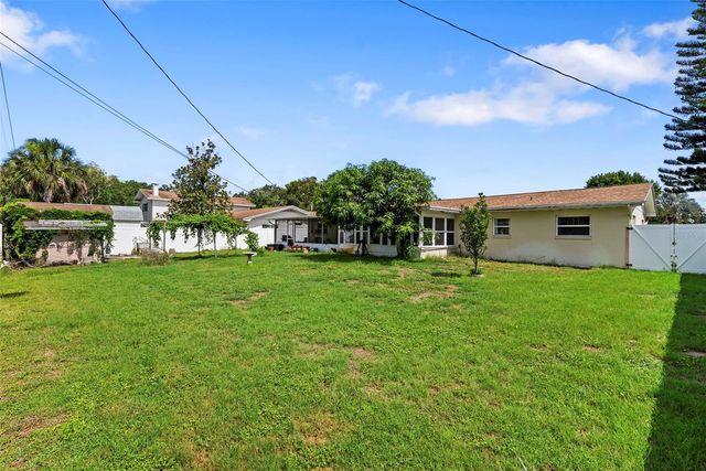 1831 OAK LAKE DRIVE, Clearwater, FL 33764