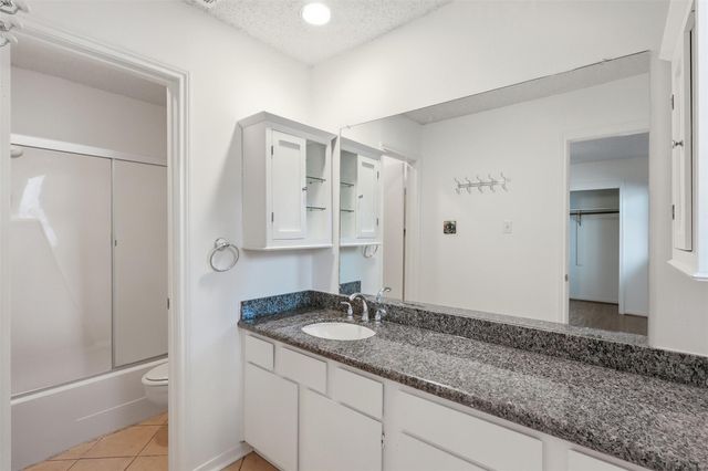 1998 Augusta Drive, Houston, TX 77057