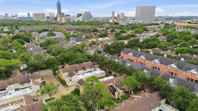 1998 Augusta Drive, Houston, TX 77057