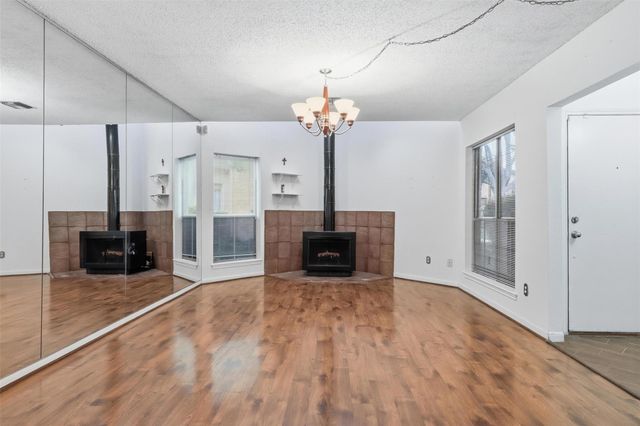 1998 Augusta Drive, Houston, TX 77057