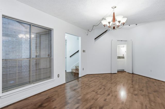 1998 Augusta Drive, Houston, TX 77057