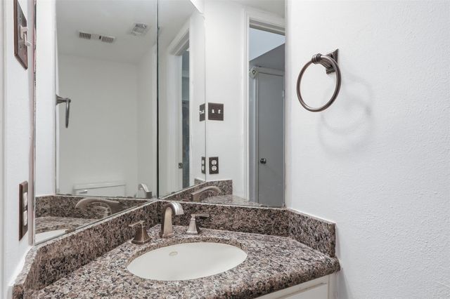 1998 Augusta Drive, Houston, TX 77057