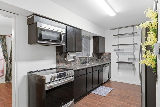1998 Augusta Drive, Houston, TX 77057