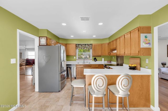 101 Andover Lane, Matawan, NJ 07747