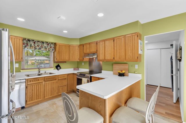 101 Andover Lane, Matawan, NJ 07747