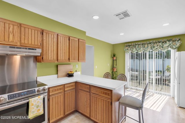101 Andover Lane, Matawan, NJ 07747