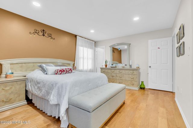 101 Andover Lane, Matawan, NJ 07747
