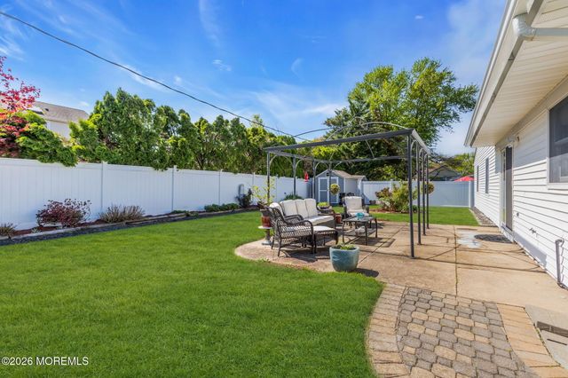 101 Andover Lane, Matawan, NJ 07747