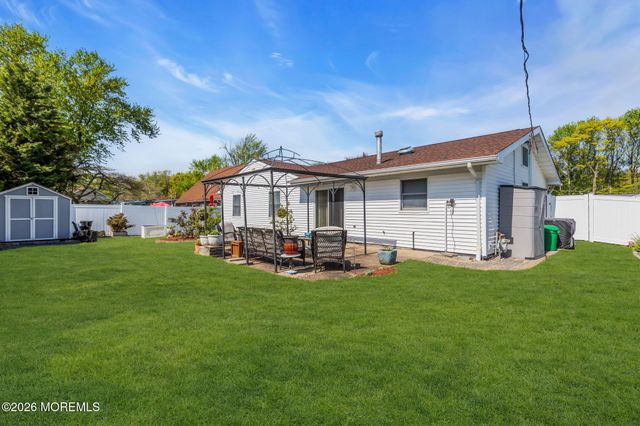 101 Andover Lane, Matawan, NJ 07747