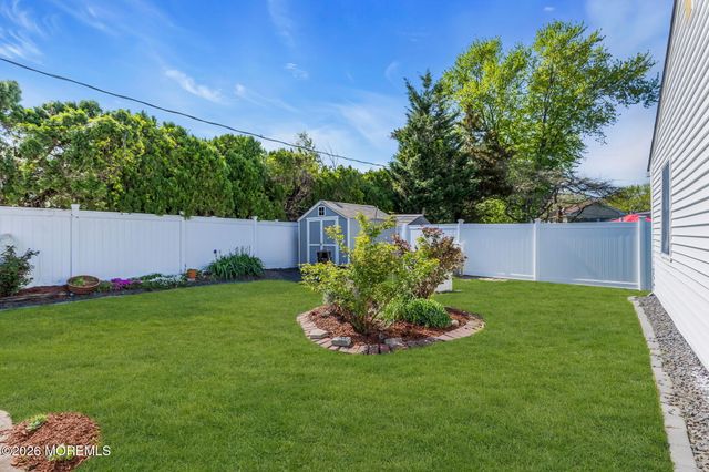 101 Andover Lane, Matawan, NJ 07747