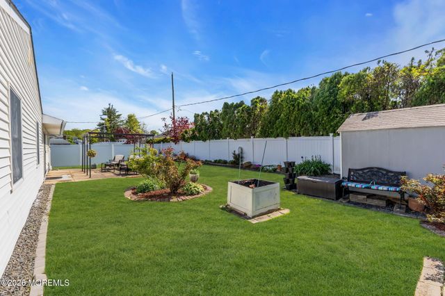 101 Andover Lane, Matawan, NJ 07747