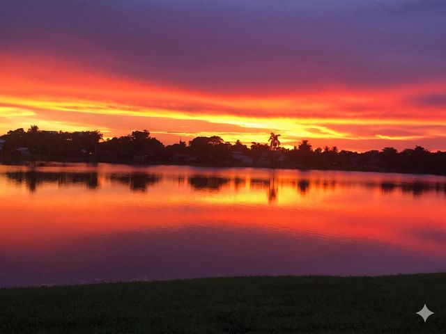 1721 SW 69th Avenue, Plantation, FL 33317