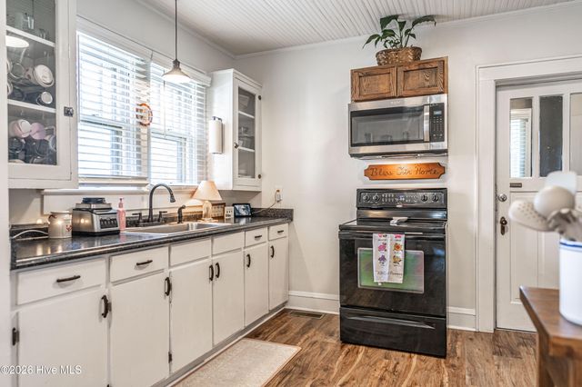304 Minturn Avenue, Hamlet, NC 28345