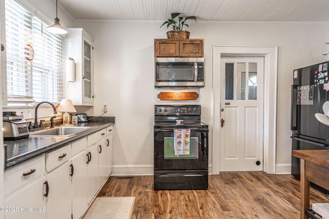 304 Minturn Avenue, Hamlet, NC 28345