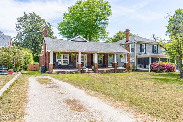 304 Minturn Avenue, Hamlet, NC 28345