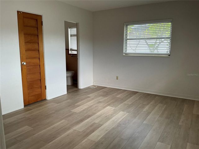 7360 111TH STREET, Seminole, FL 33772