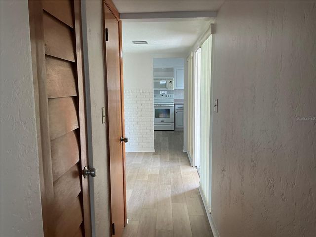 7360 111TH STREET, Seminole, FL 33772