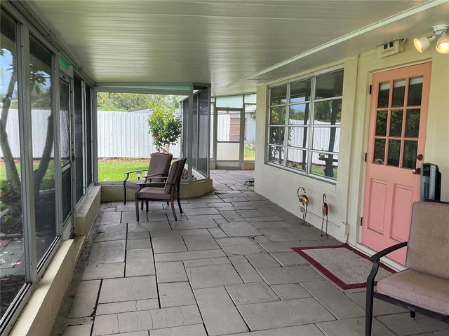 7360 111TH STREET, Seminole, FL 33772