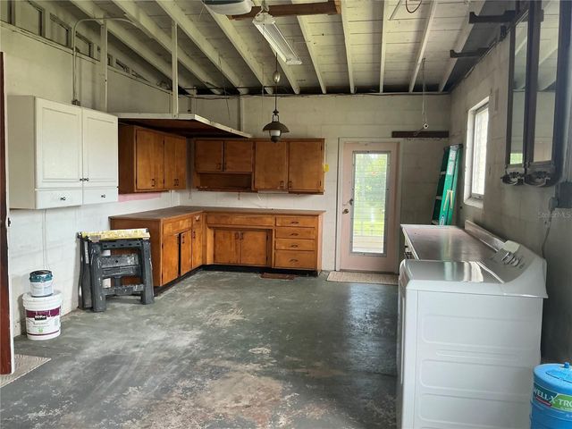 7360 111TH STREET, Seminole, FL 33772