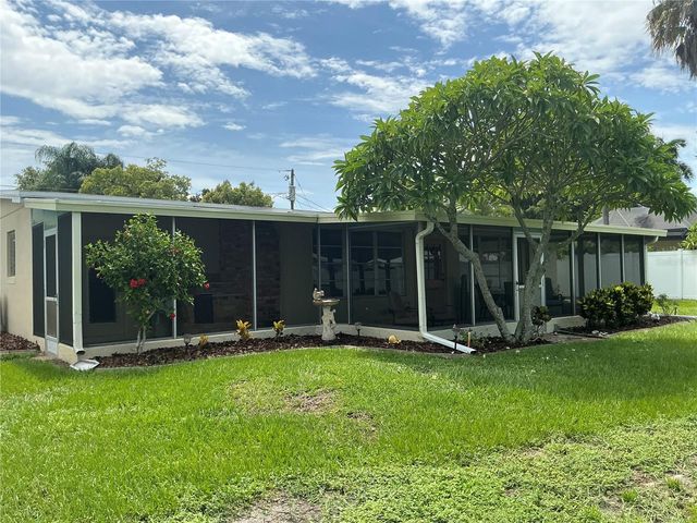7360 111TH STREET, Seminole, FL 33772